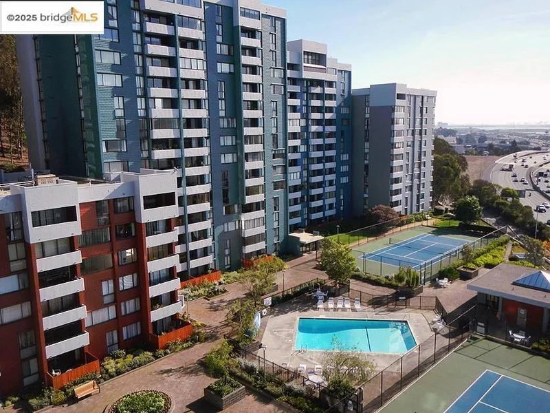 555 Pierce St 104, Albany, CA 94706