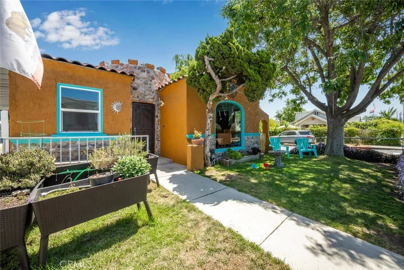 25640 President Avenue, Harbor City, CA 90710