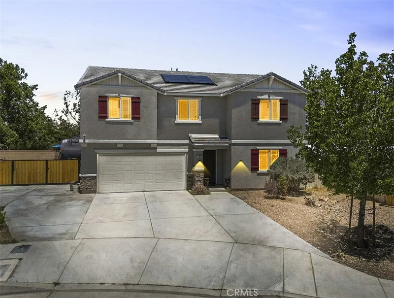 1021 Cambridge Court, Lancaster, CA 93535