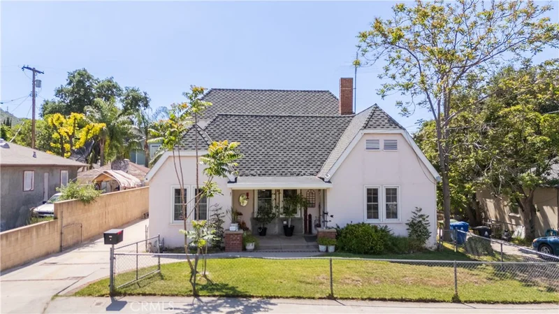 10249 Eldora Avenue, Sunland, CA 91040