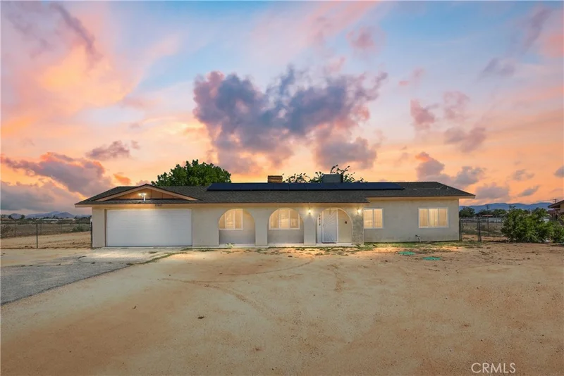 22818 Sitting Bull Road, Apple Valley, CA 92308