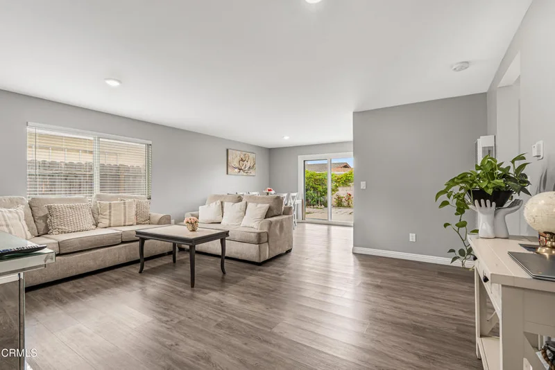 124 N Driskill Street, Oxnard, CA 93030