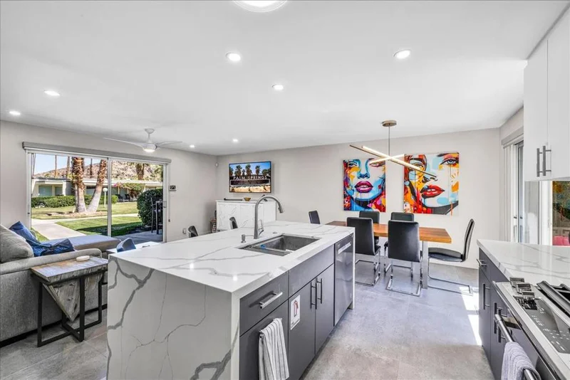 1881 S Araby Drive 13, Palm Springs, CA 92264