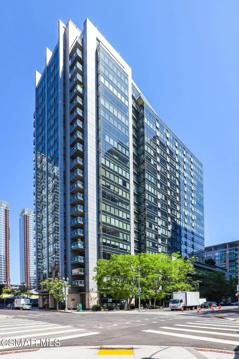 1155 S Grand Avenue 311, Los Angeles, CA 90015