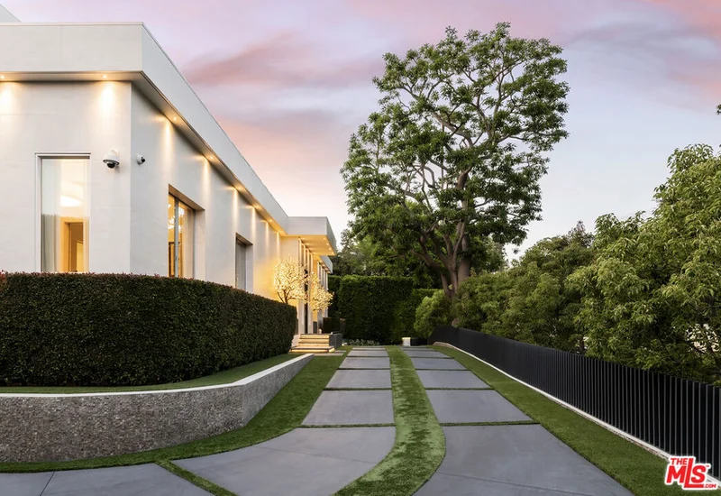 901 Oxford Way, Beverly Hills, CA 90210