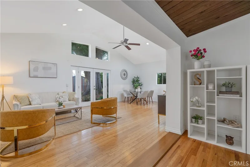 8521 Ranchito Avenue, Panorama City, CA 91402