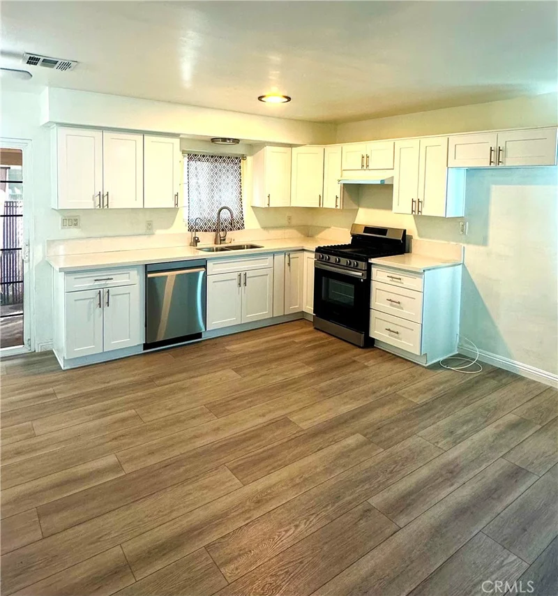 418 N Berlyn Avenue, Ontario, CA 91764