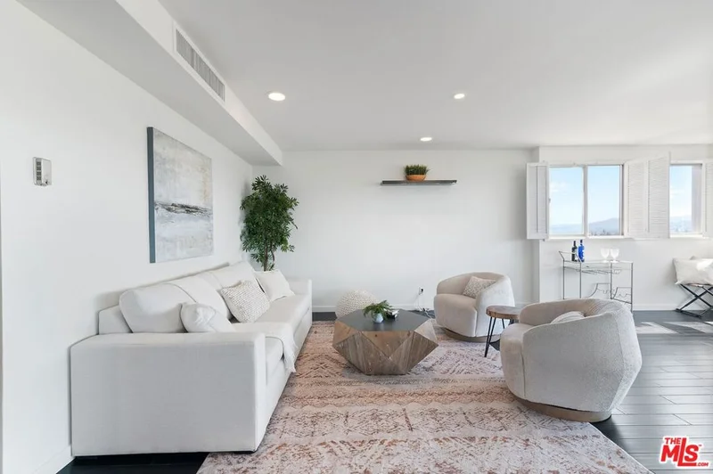 865 Comstock Avenue 16E, Los Angeles, CA 90024