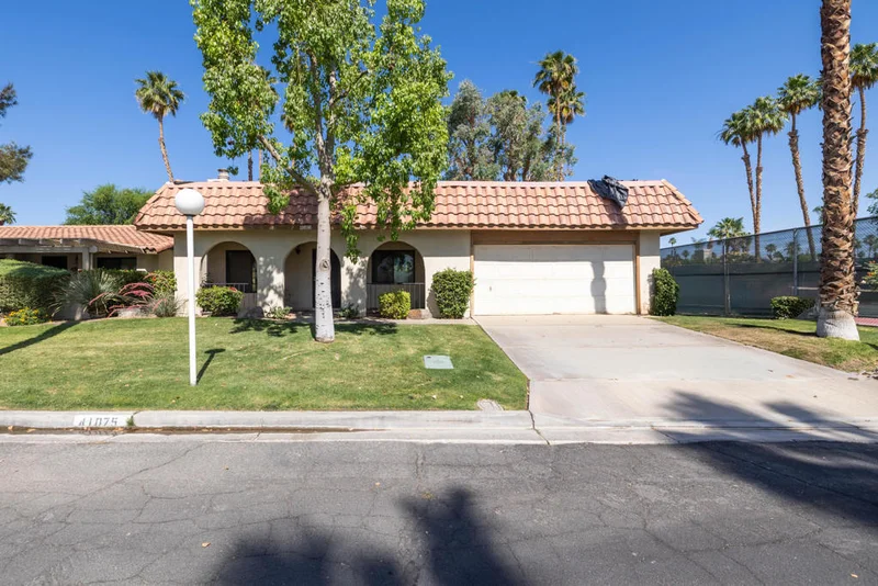 41075 Largo, Palm Desert, CA 92211