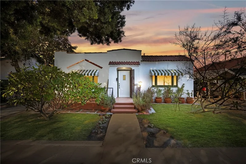 225 E 56th Street, Long Beach, CA 90805