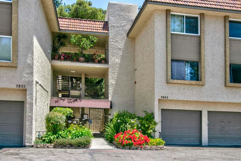 7845 Golfcrest Dr 25, San Diego, CA 92119