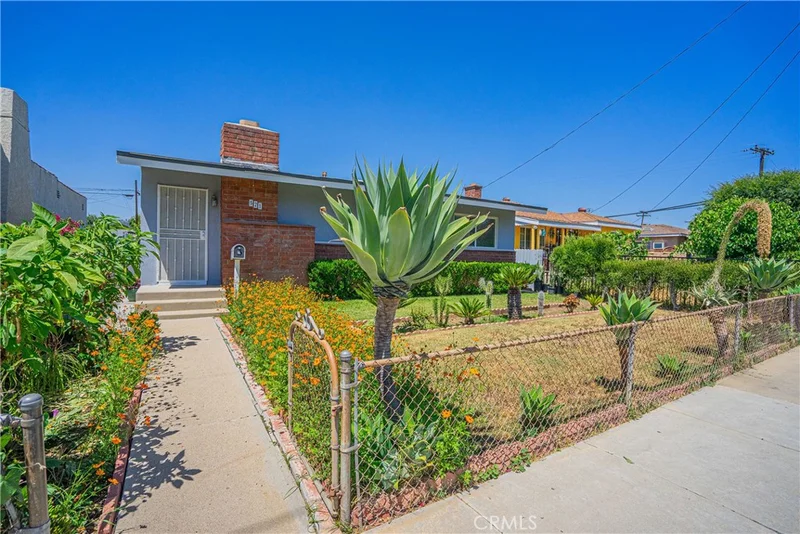 521 W. Erna Avenue, La Habra, CA 90631