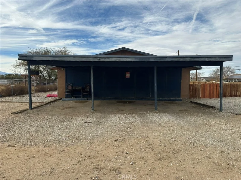11895 White Avenue photo 2