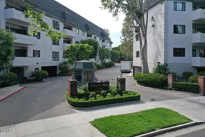 631 Wilcox Avenue 2E, Los Angeles, CA 90004