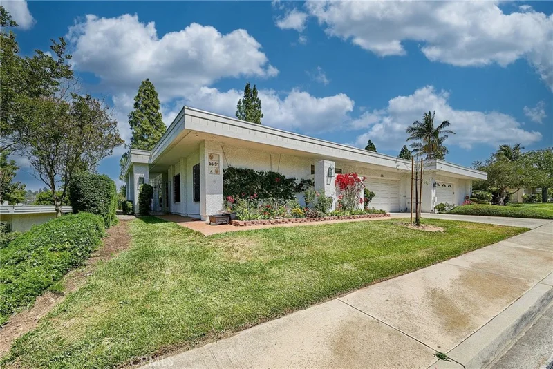 5591 Avenida Sosiega W A, Laguna Woods, CA 92637