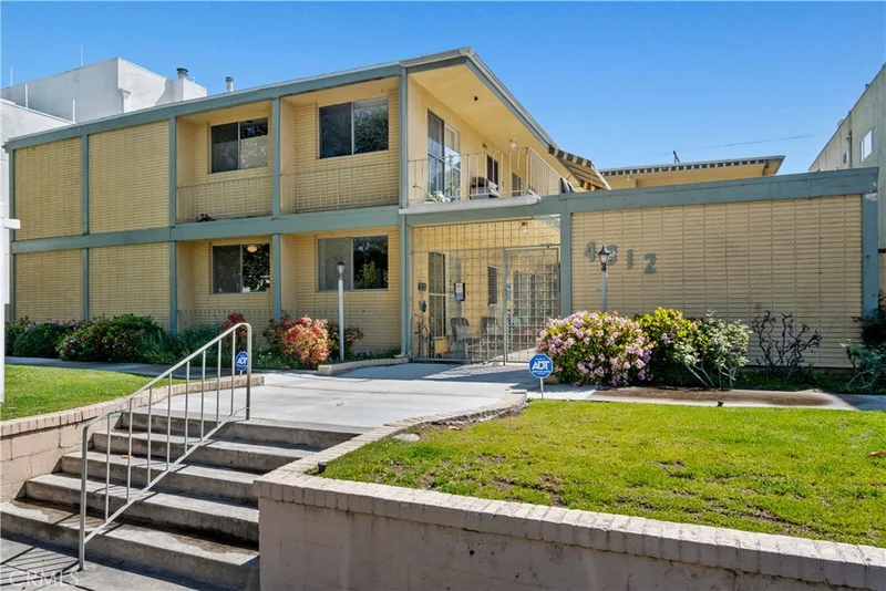 4312 Babcock Avenue 6, Studio City, CA 91604