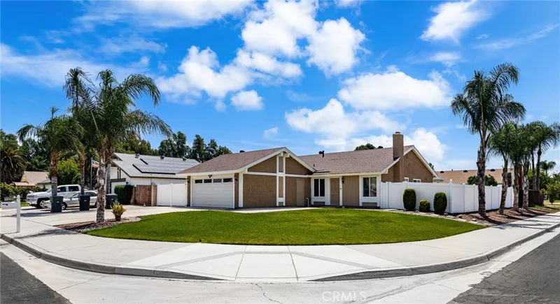 11230 Peachtree Place, Riverside, CA 92505