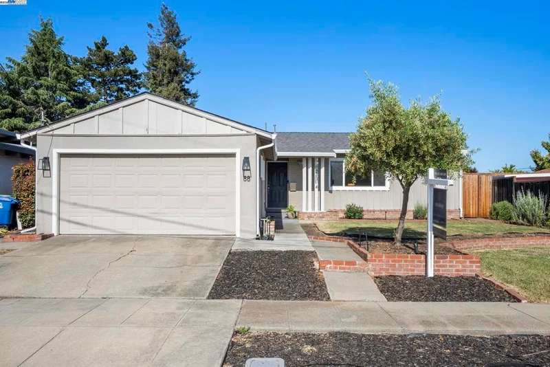 88 Ganton Ct, Hayward, CA 94544