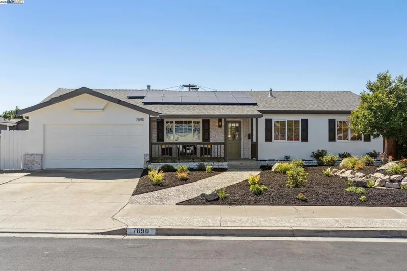 7690 Canterbury Ln, Dublin, CA 94568