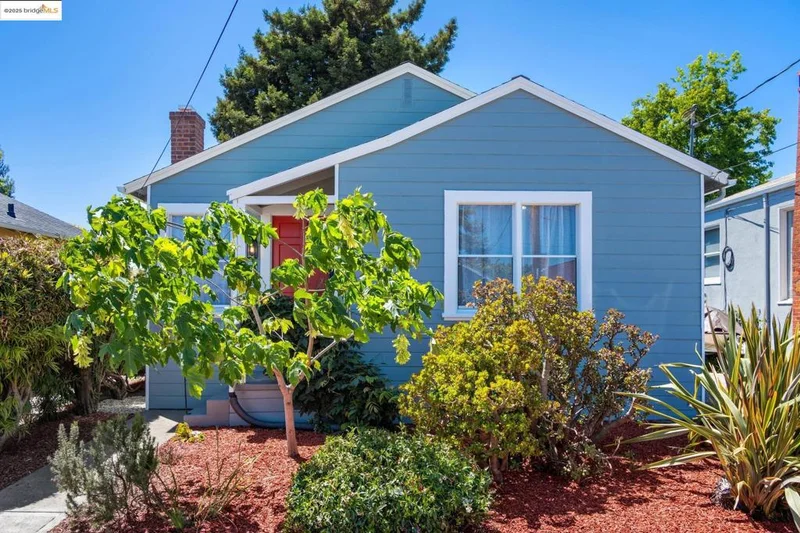 623 38th St, Richmond, CA 94805