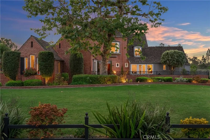 4275 Country Club Drive, Long Beach, CA 90807