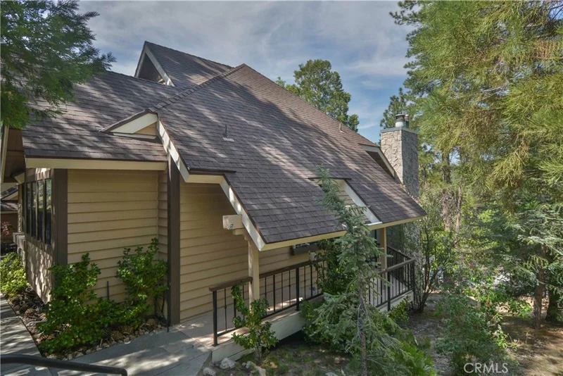 27517 Sugar Pine Drive, Lake Arrowhead, CA 92352