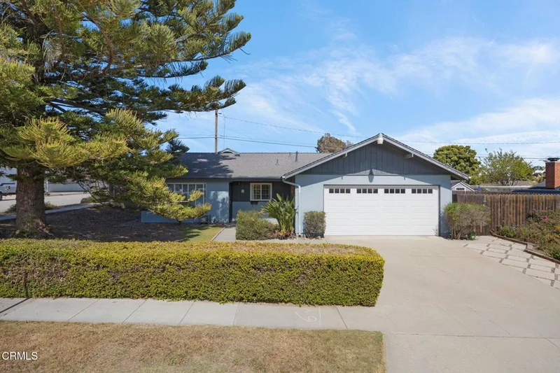 260 N Wake Forest Avenue, Ventura, CA 93003