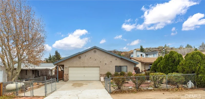 42868 Ranch Club Road, Lake Elizabeth, CA 93532
