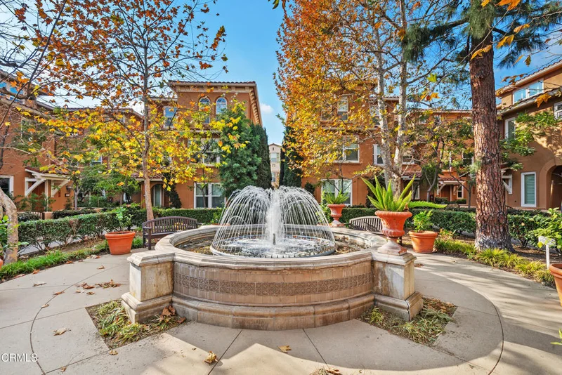 433 N Altadena Drive 4, Pasadena, CA 91107