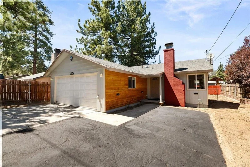 773 W Aeroplane Boulevard, Big Bear, CA 92314