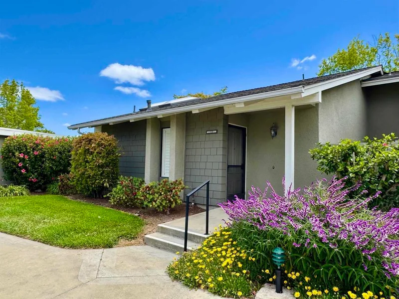 8933 Yolo Circle 1308-A, Huntington Beach, CA 92646