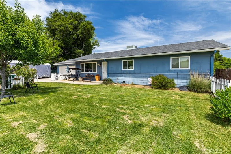 8745 Portola Road, Atascadero, CA 93422