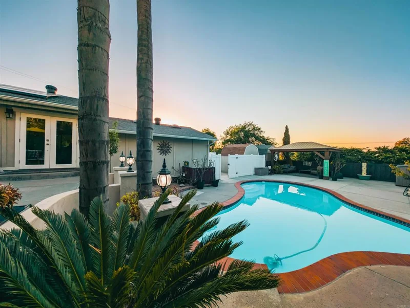 8635 La Butte Lane, Santee, CA 92071
