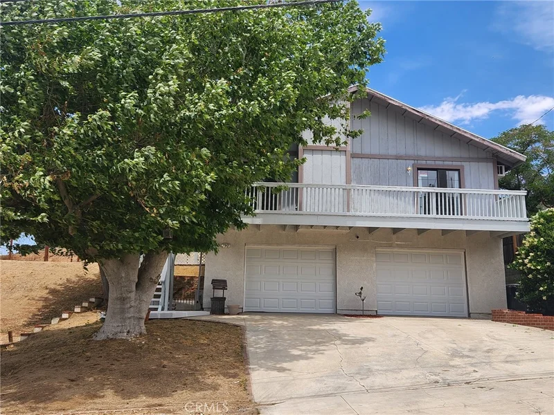 43323 Lookabout Rd, Lake Hughes, CA 93532