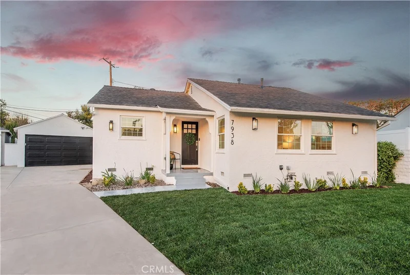 7938 Ostrom Avenue, Lake Balboa, CA 91406