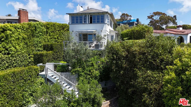 271 Amalfi Drive, Santa Monica, CA 90402