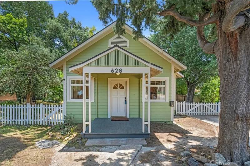 628 E Ada Avenue, Glendora, CA 91741
