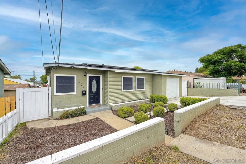 620 Flicker St, San Diego, CA 92114