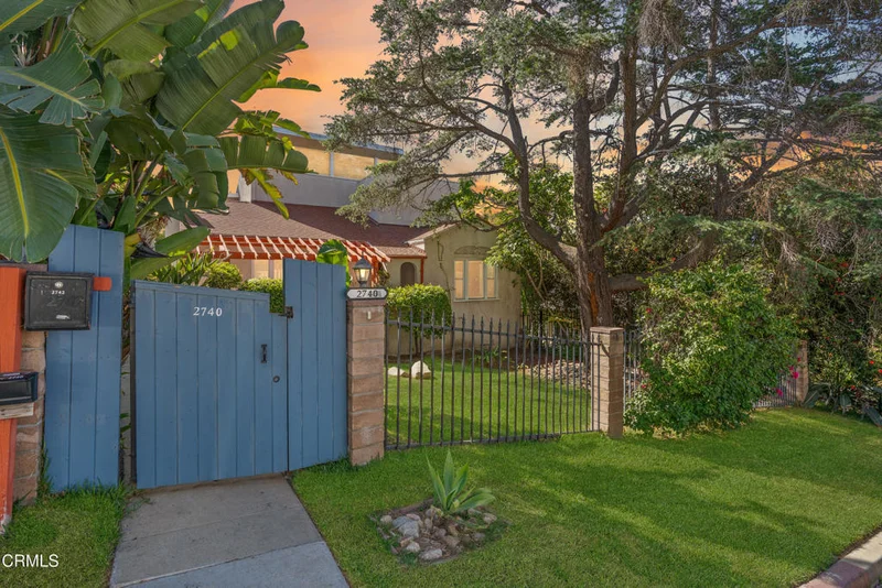 2740 Auburn Street, Los Angeles, CA 90039