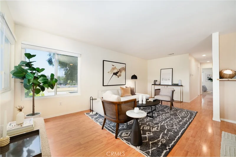 5631 Lake Park Way 2, La Mesa, CA 91942