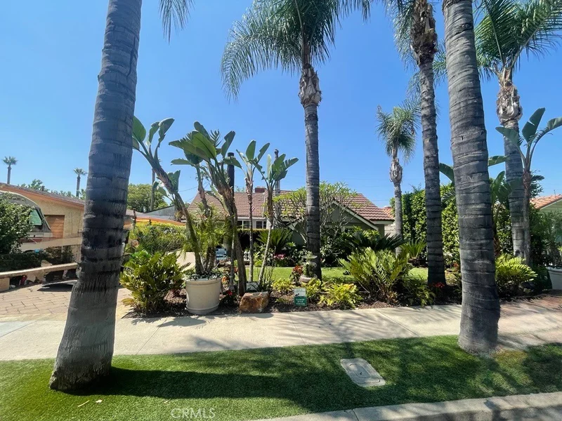 423 Newton Street, San Fernando, CA 91340