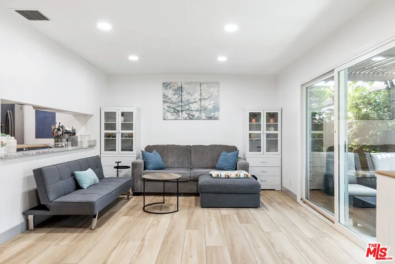 2735 Piedmont Avenue 6, Montrose, CA 91020