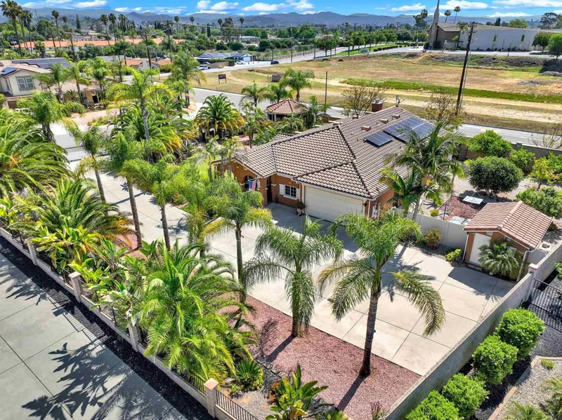 907 Rockwell Springs Court, Escondido, CA 92025