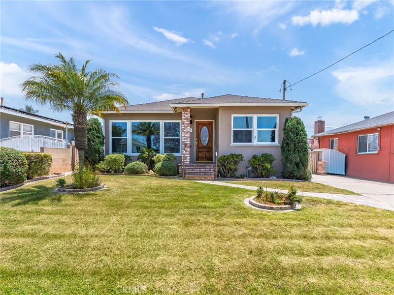 1032 W R Street, Wilmington, CA 90744