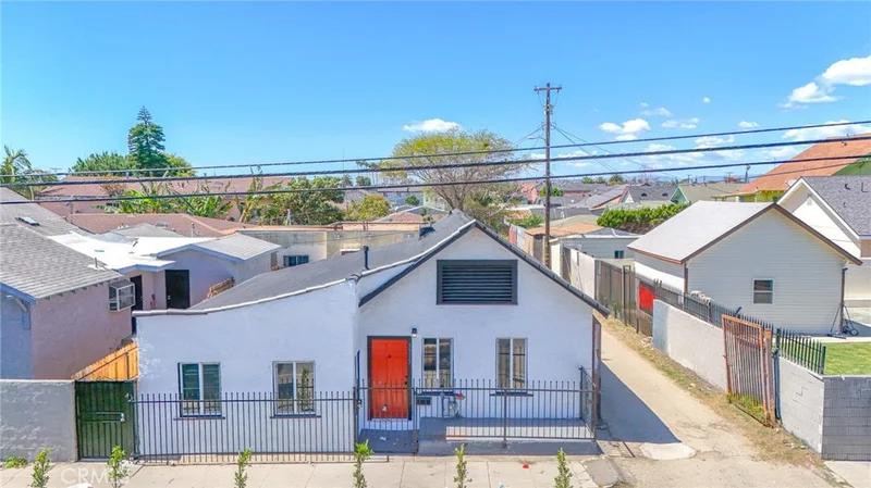5515 S Hoover Street, Los Angeles, CA 90037