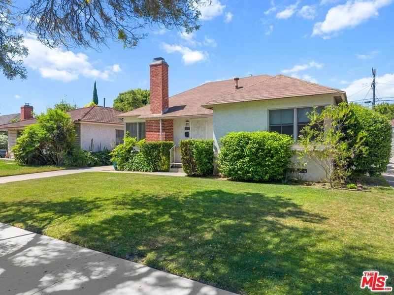 2725 Midvale Avenue, Los Angeles, CA 90064