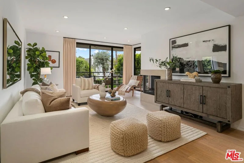 2940 Neilson Way 204, Santa Monica, CA 90405