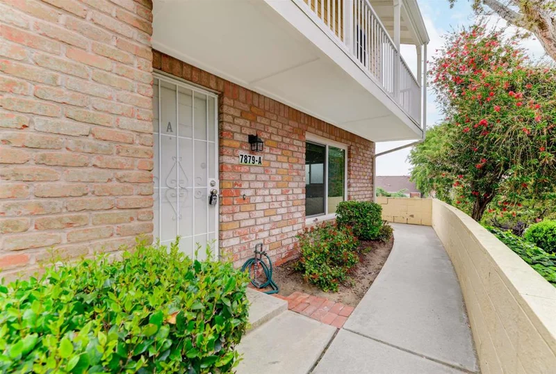 7879 Rancho Fanita A, Santee, CA 92071