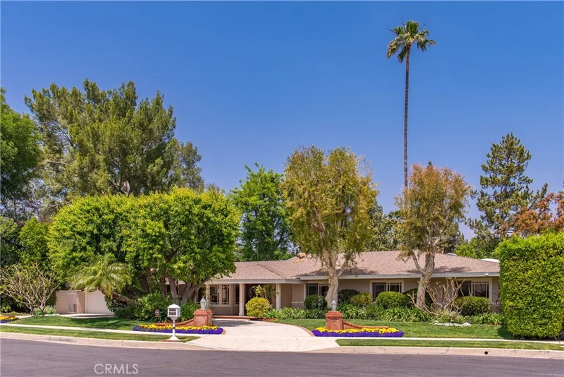 19043 Citronia Street, Northridge, CA 91324