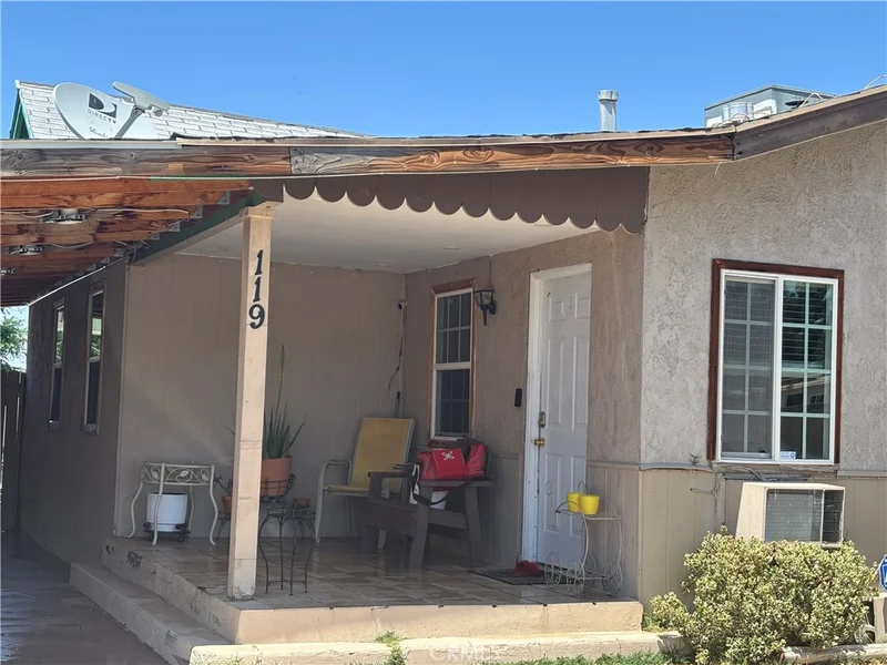 119 W Kettering Street, Lancaster, CA 93534